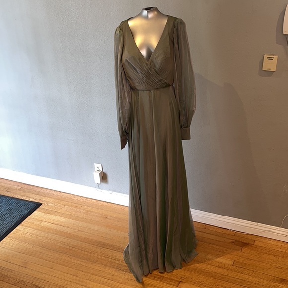 Mac Duggal SHEER BLOUSON SLEEVE SURPLICE GOWN Sage 67873 - Picture 6 of 17